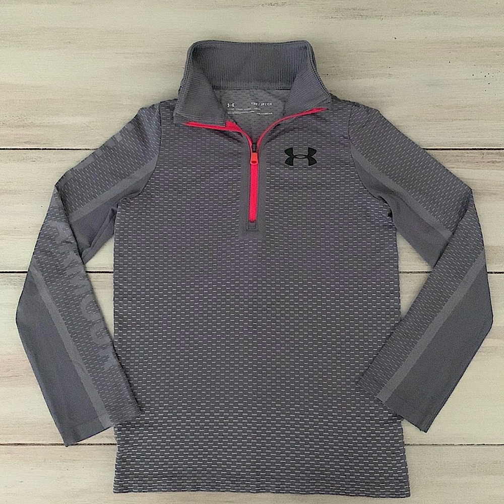 LIKE NEW! Under Armour Girls Under Armour Heatgear Gray Neon Pink Zip Top Small